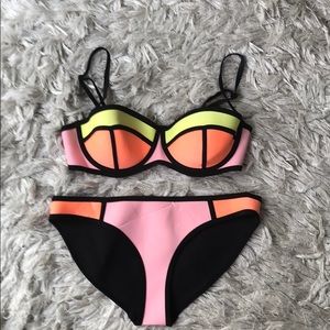 Triangl neon bikini